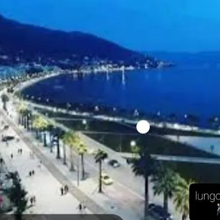 Oasis 펜션 Vlorë